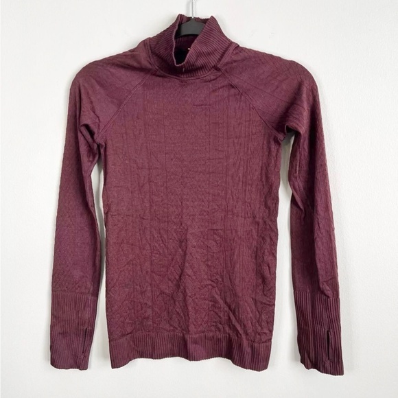 Lululemon Size 2? • Swiftly Tech Cable Knit Long Sleeve Yoga Athletic Shirt. - Picture 1 of 3